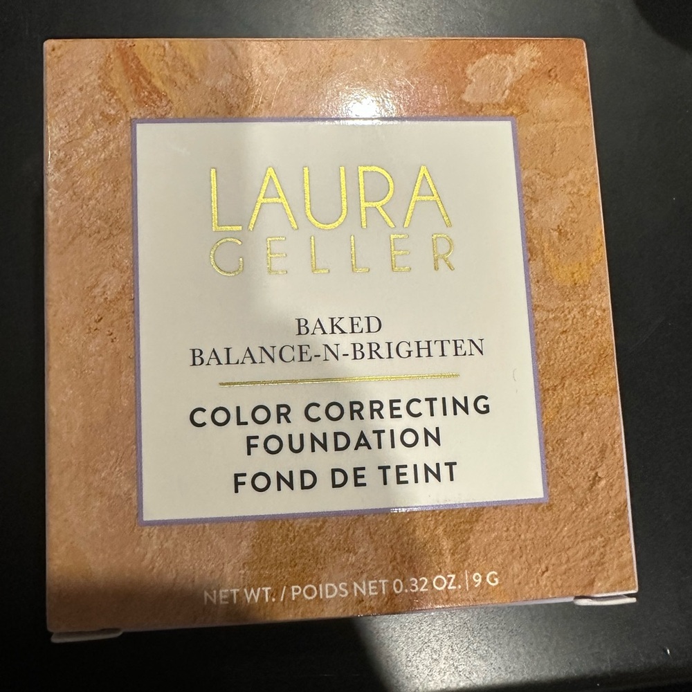 Laura Geller Baked Balance-N-Brighten Color correcting Foundation - Picture 2 of 14